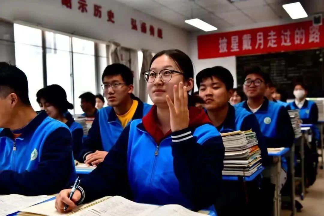 勵志！暖心！寧縣二中“高位截肢”女孩鞏瑜圓夢西北師大
