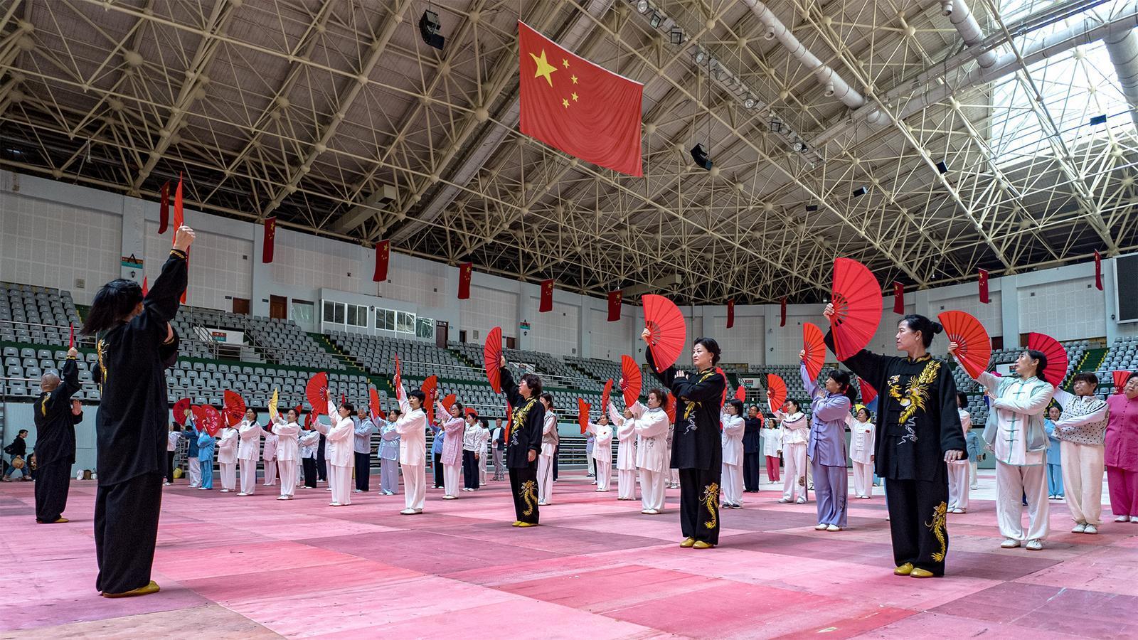 【圖說(shuō)慶陽(yáng)】“體育+非遺！慶陽(yáng)30場(chǎng)太極公益課掀起‘動(dòng)靜相宜’健康潮”