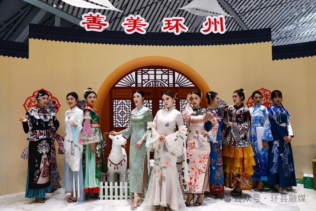 【攝影報(bào)道】環(huán)縣非遺皮影創(chuàng)新演繹！皮影服飾首秀莫干山