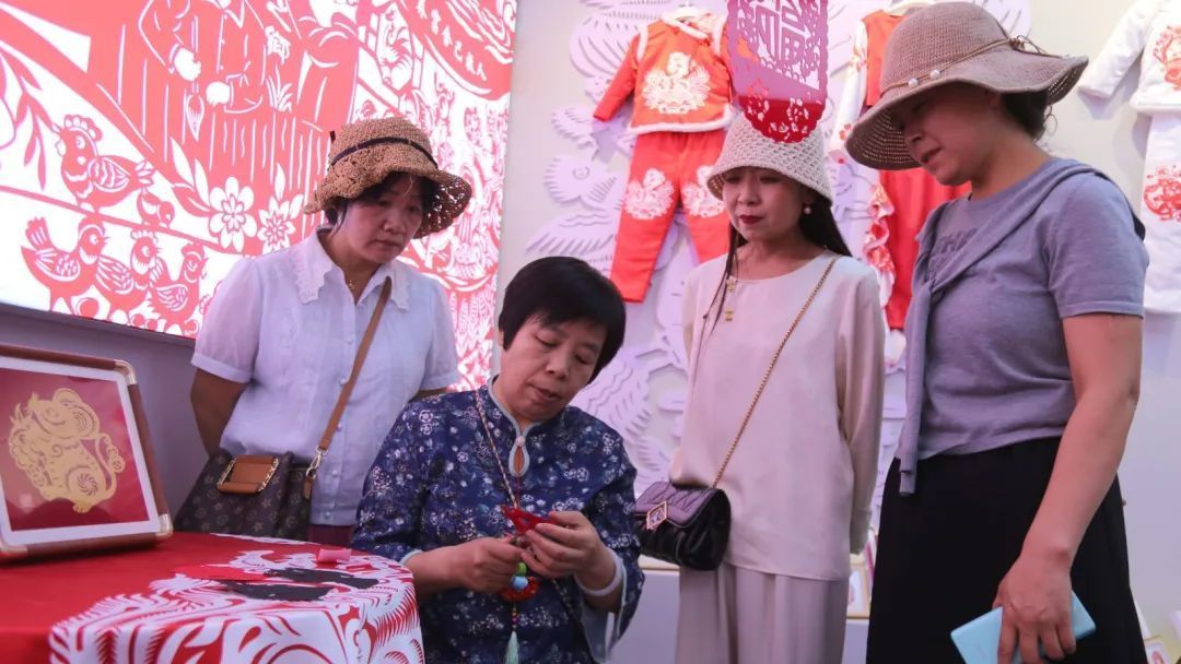 慶陽香包民俗文化節(jié)：221個(gè)體驗(yàn)區(qū)打造非遺“活態(tài)”盛宴